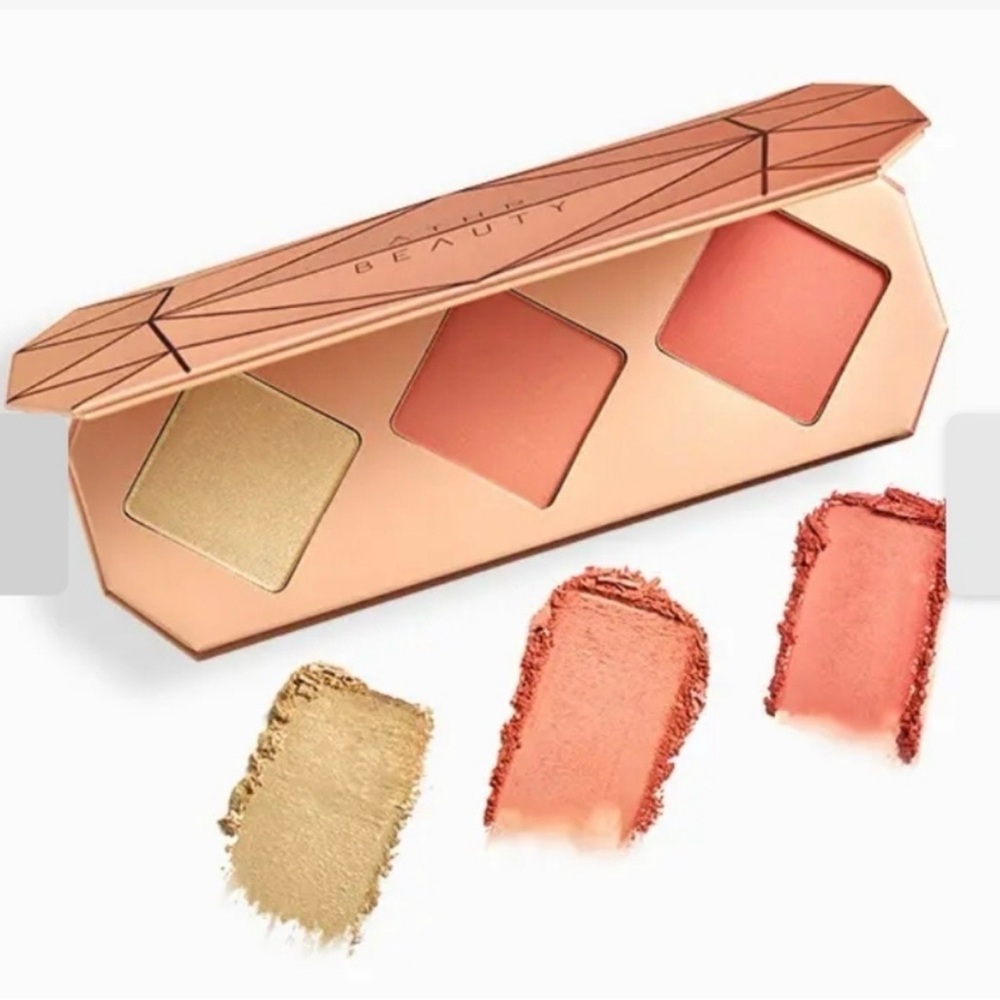 NEW! ĀTHR BEAUTY Crystal Charged Cheek Palette in Amber (a peach & gold trio)